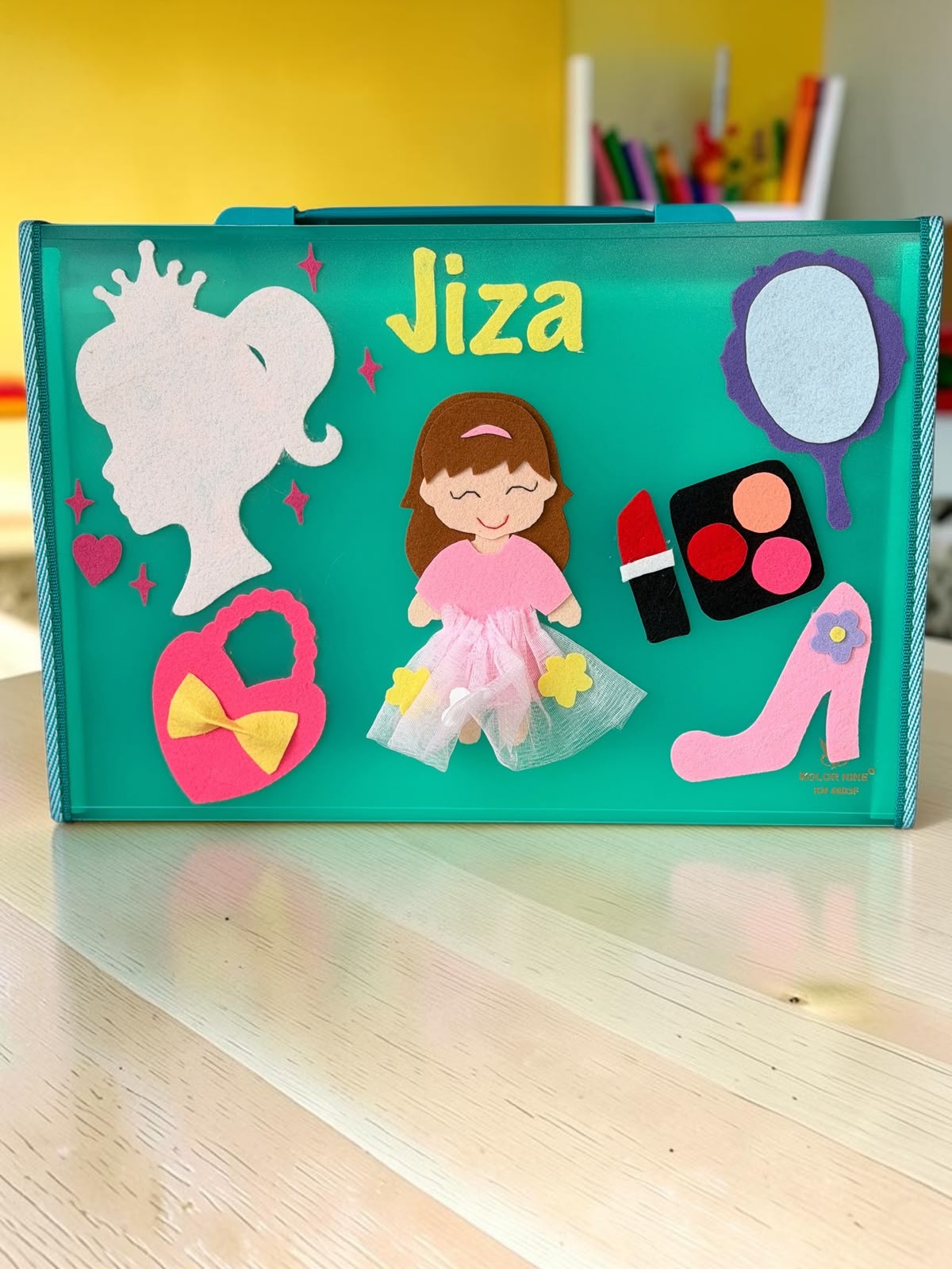 Barbie Expandable Folder
